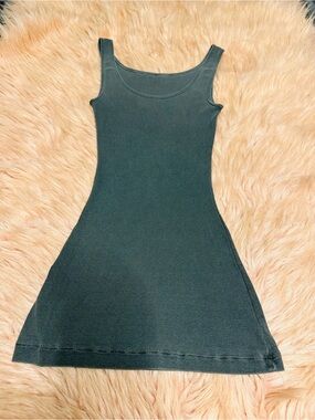 Theodore Beverly Hills Dark Gray/Green Ribbed Tank Top